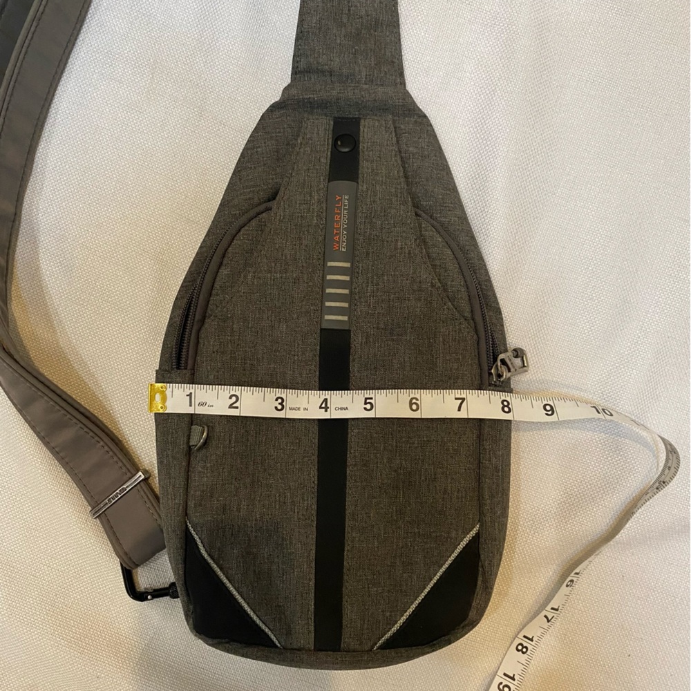Waterfly Gray Defender Sling Bag Secure Lock 8 Pockets Antitheft NWOT - Picture 10 of 11